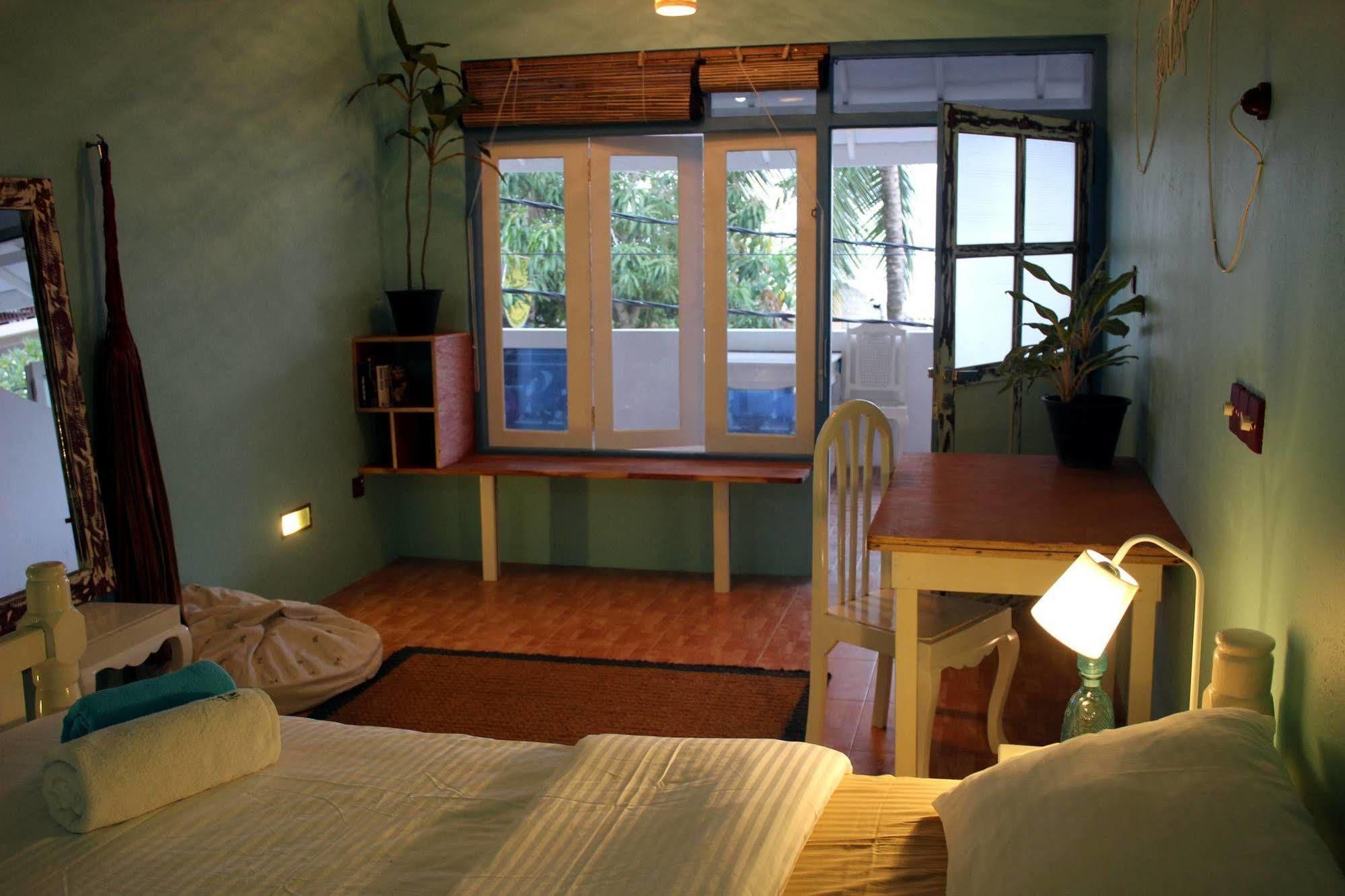 Bedspace Beach Unawatuna Eksteriør bilde